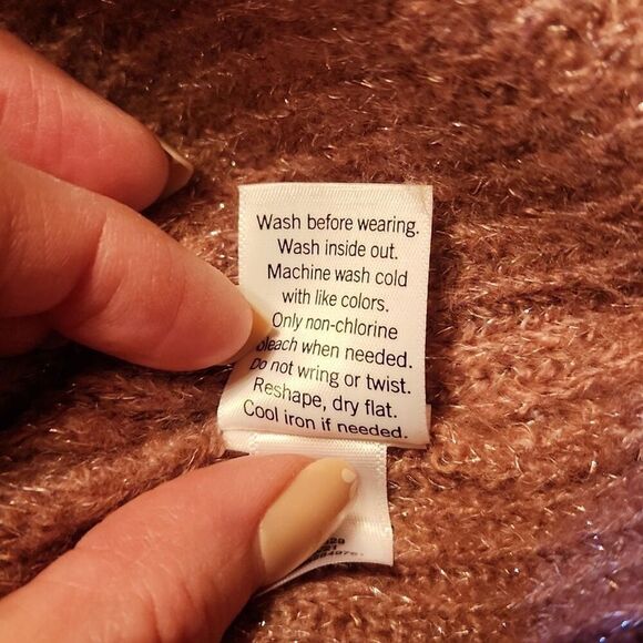 Nine West V-Neck Metallic Tunic Knit Sweater Bundle, Medium, Pink & Silver Grey - Picture 7 of 7